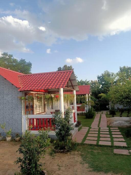 Achal Farm जंगल में मंगल Villa Gurgaon Exteriör bild