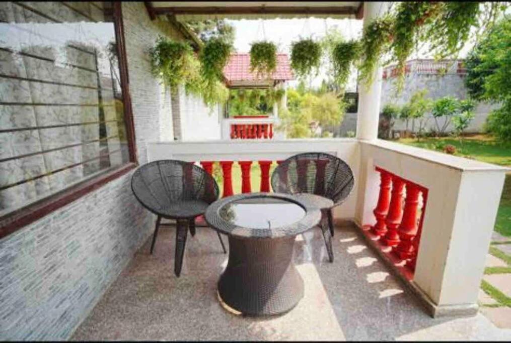 Achal Farm जंगल में मंगल Villa Gurgaon Exteriör bild